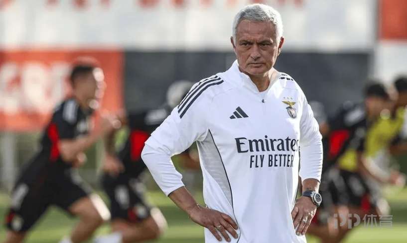 兰德尔投篮,未中,戈贝尔双臂,赢彩网,彩票预测,彩票平台,在线投注,高频彩票