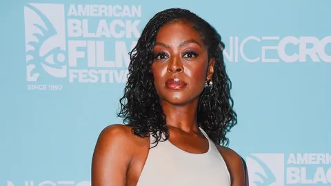 荷乙剧情悬疑迭起，揭秘之谜等你揭晓！